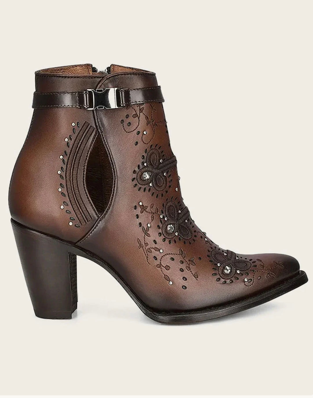 HONEY EMBROIDERY & STUDS & HARNESS ROUND TOE CU637