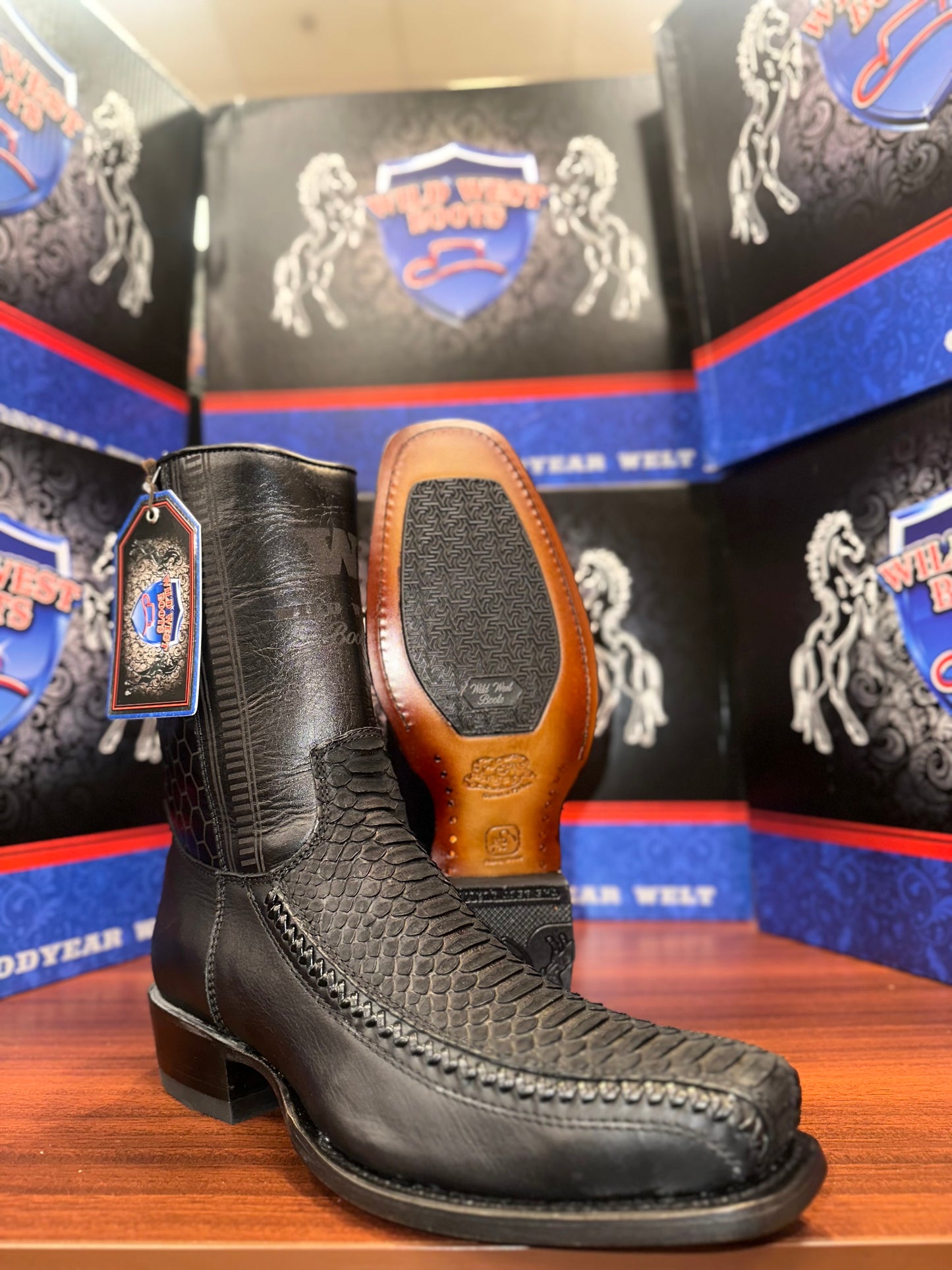 PYTHON NEGRO WILD WEST