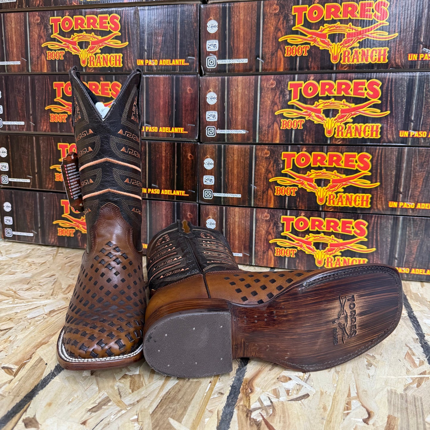 Torres Boots Laser Cafe