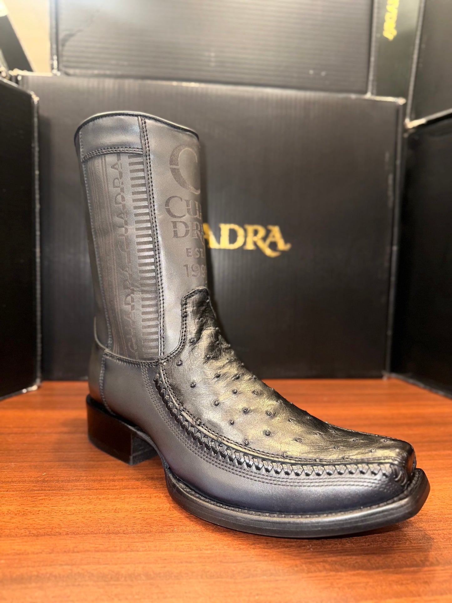 Cuadra Ostrich Laser