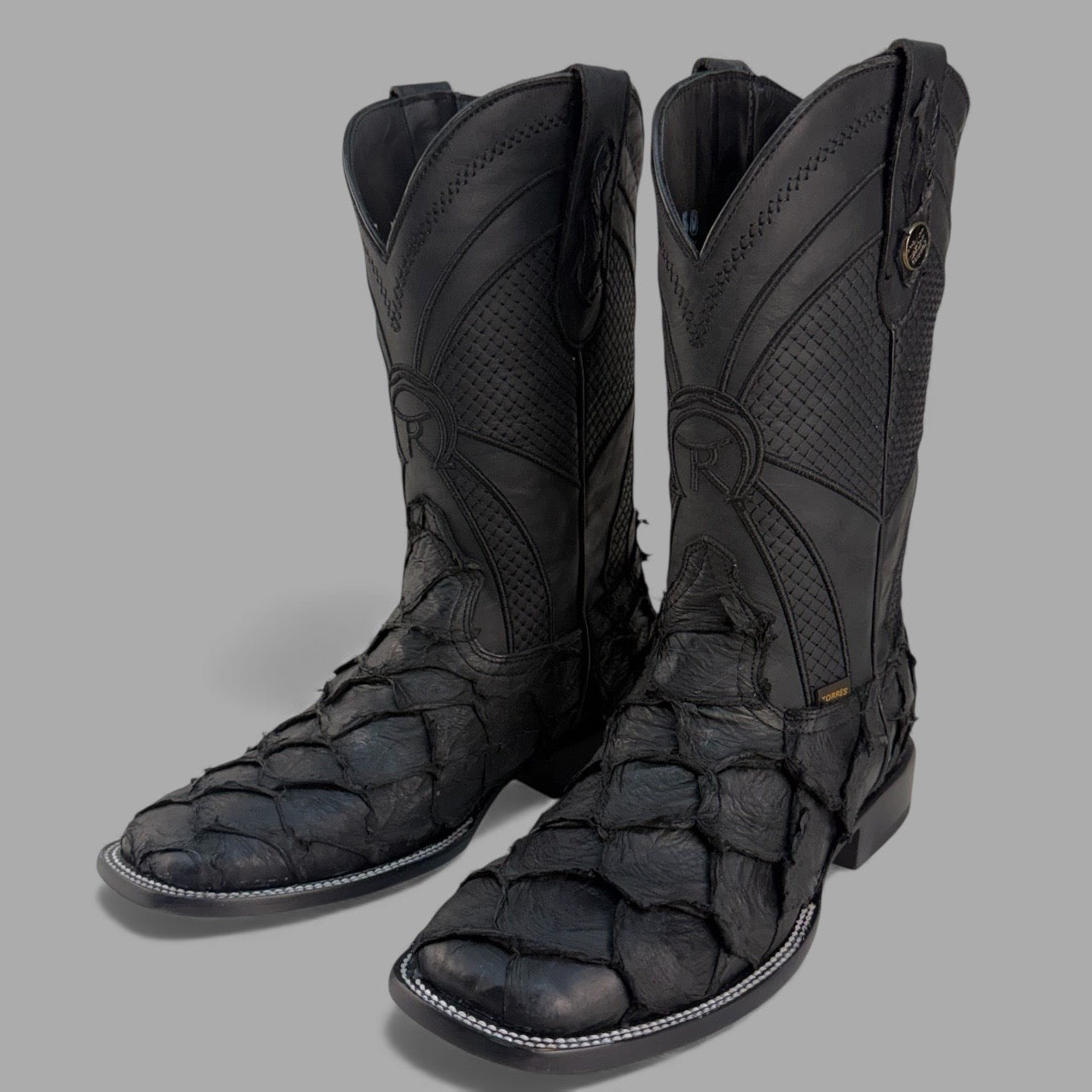 PIRARUCU NEGRO MATTE SQUARE TOE COWBOY BOOT