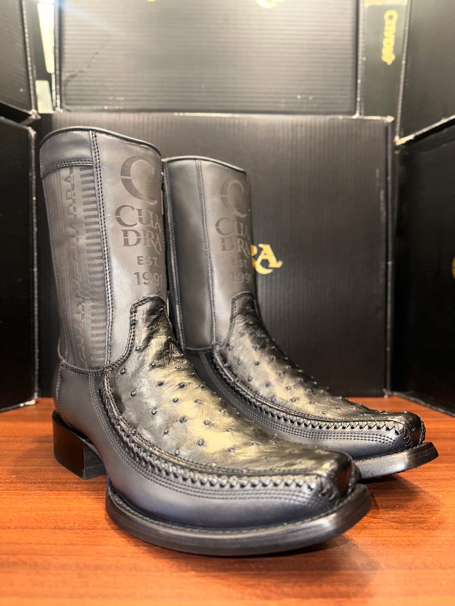 Cuadra Ostrich Laser