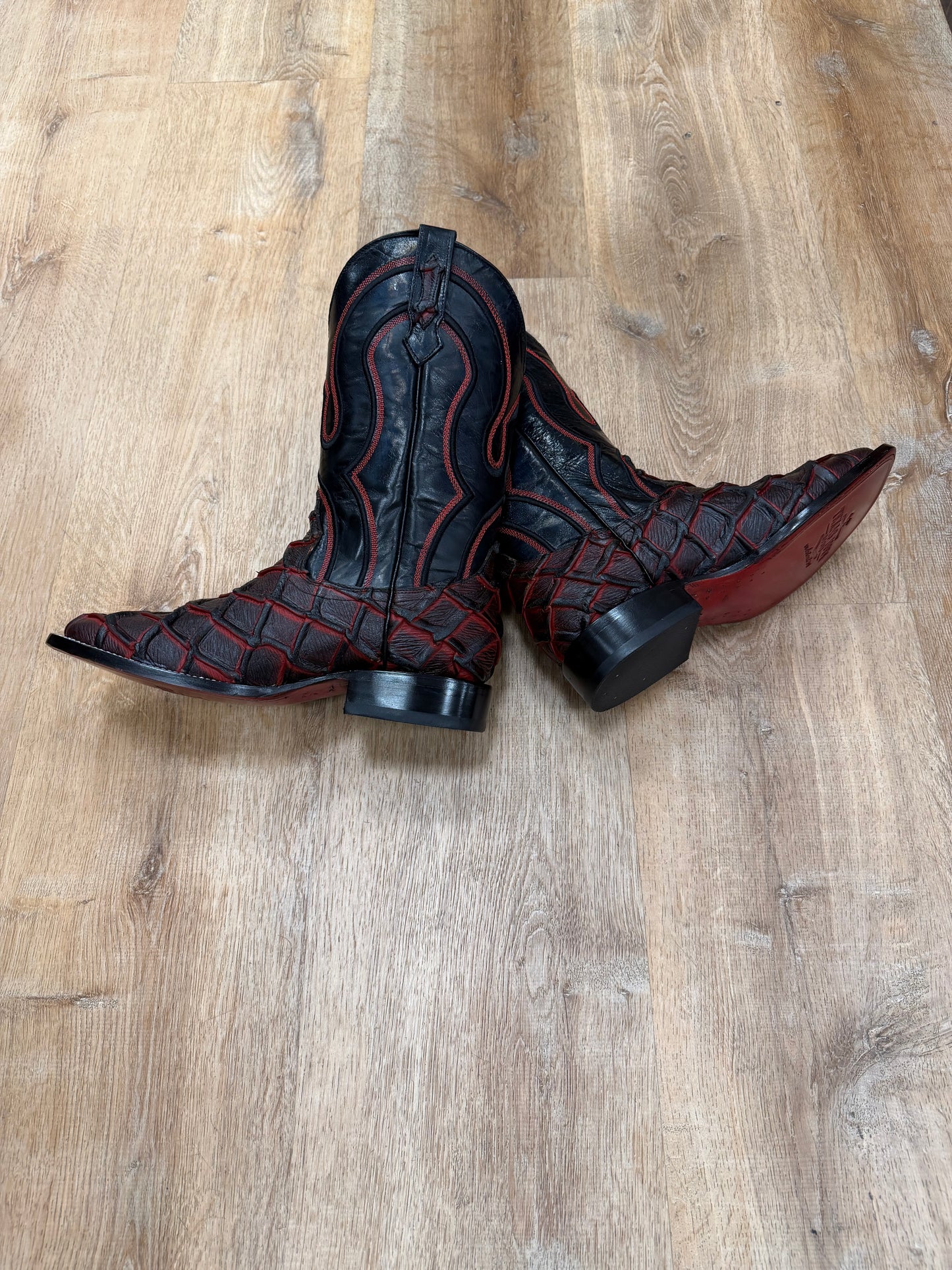 PESCADO BLACK CHERRY TEXAS TOWN BOOT