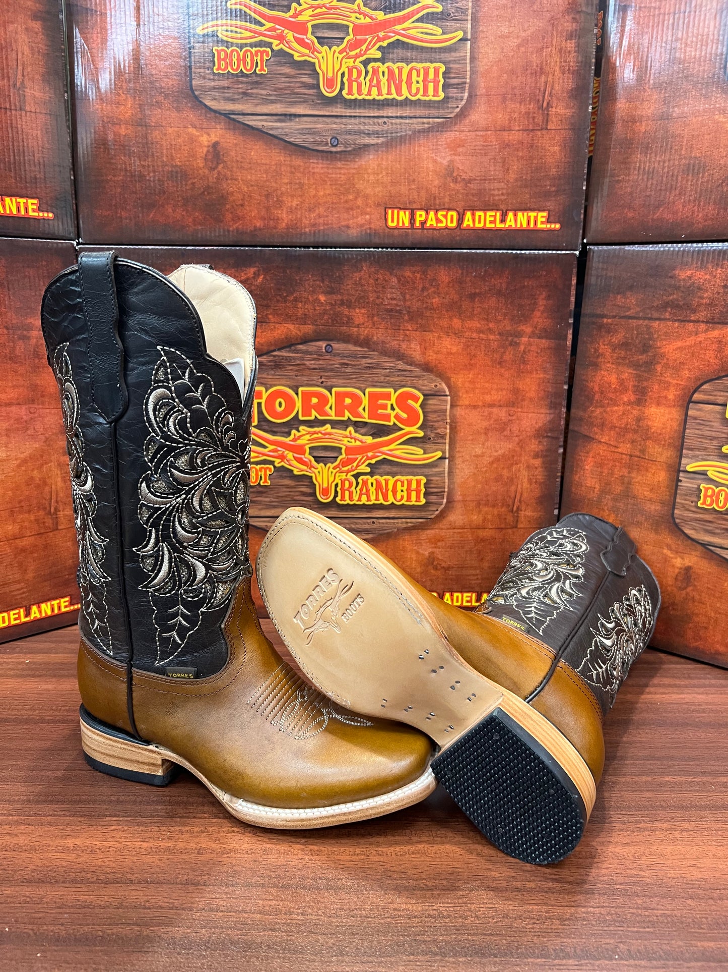 PULL UP LASER TABACO TORRES BOOT