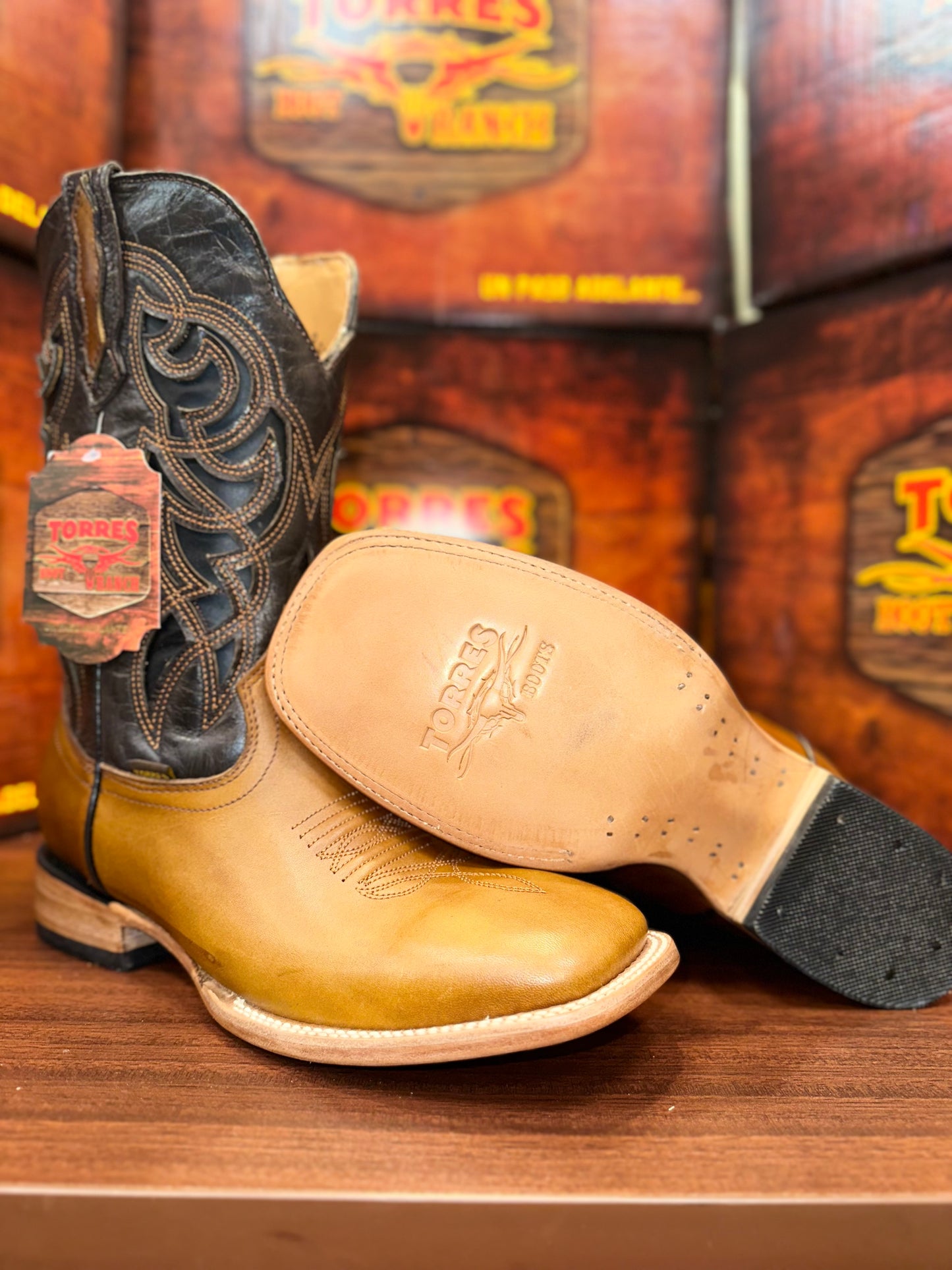 Torres Boots Pull Up Laser Tabasco
