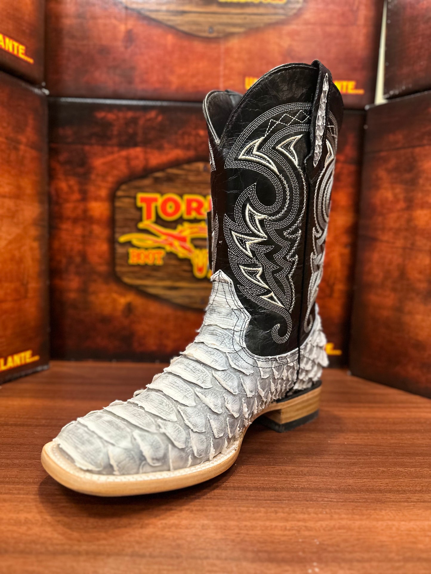 Python Jumbo Gris Plata